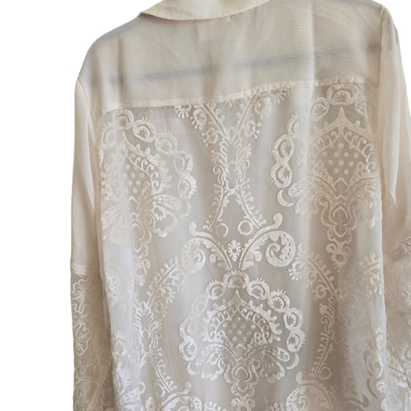 Chico's Lace Embroidered Sheer button down top Cream Size 3 / xl - Picture 4 of 5